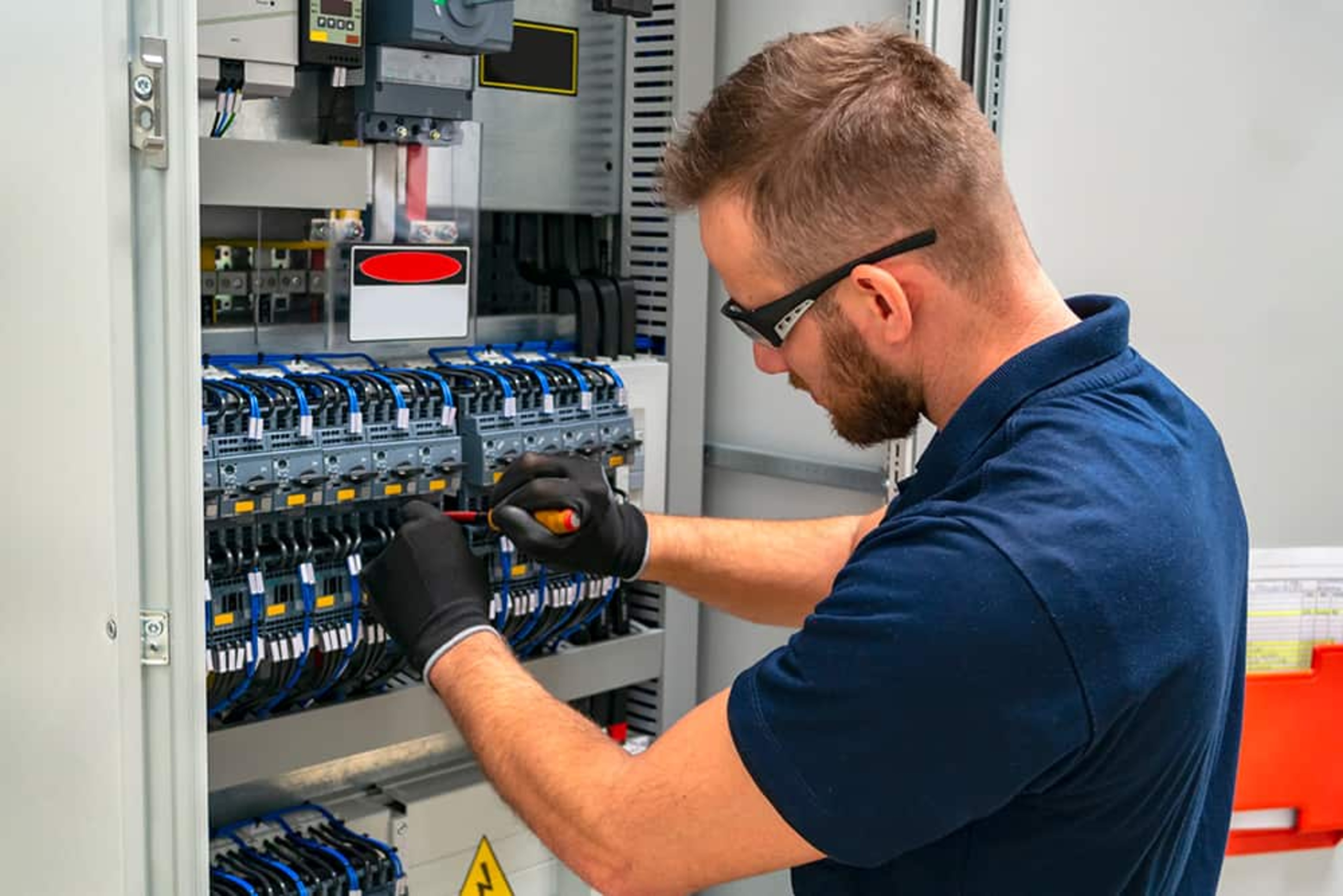 Projektleiter Elektrotechnik bei Elektro-OVA-GmbH in Dornburg-Camburg